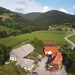 Farm stay Tourist Farm Klevz