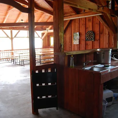 Tourist Farm Klevz 슬로벤 그라데츠